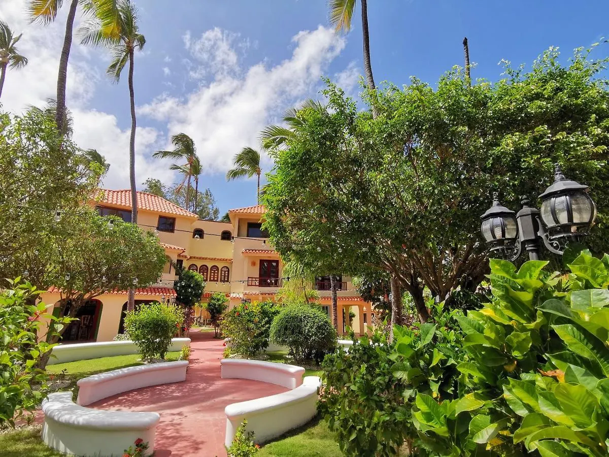 Beach Villa With Bbq & Wifi Access To Swimming Pool - Playa Los Corales Punta Cana