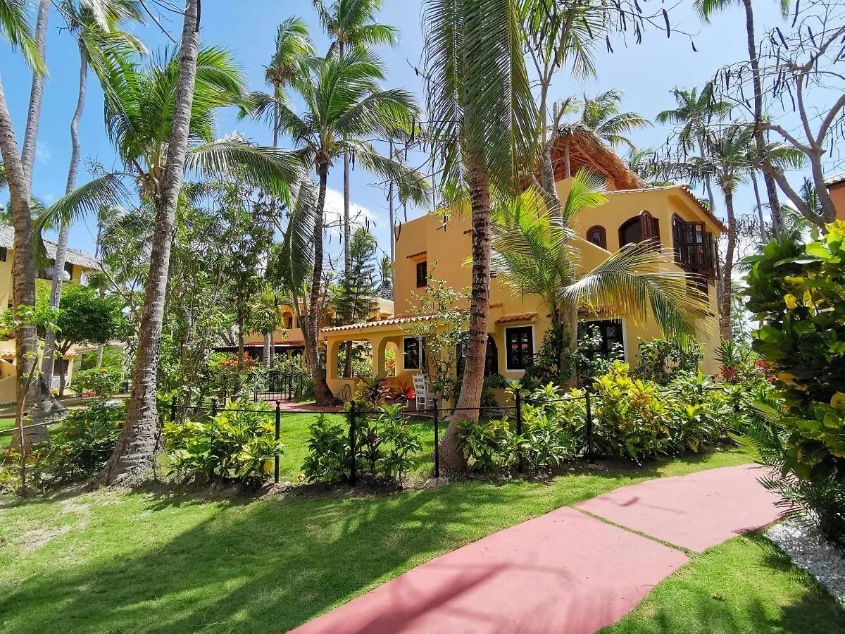 Beach Villa With Bbq & Wifi Access To Swimming Pool - Playa Los Corales Punta Cana