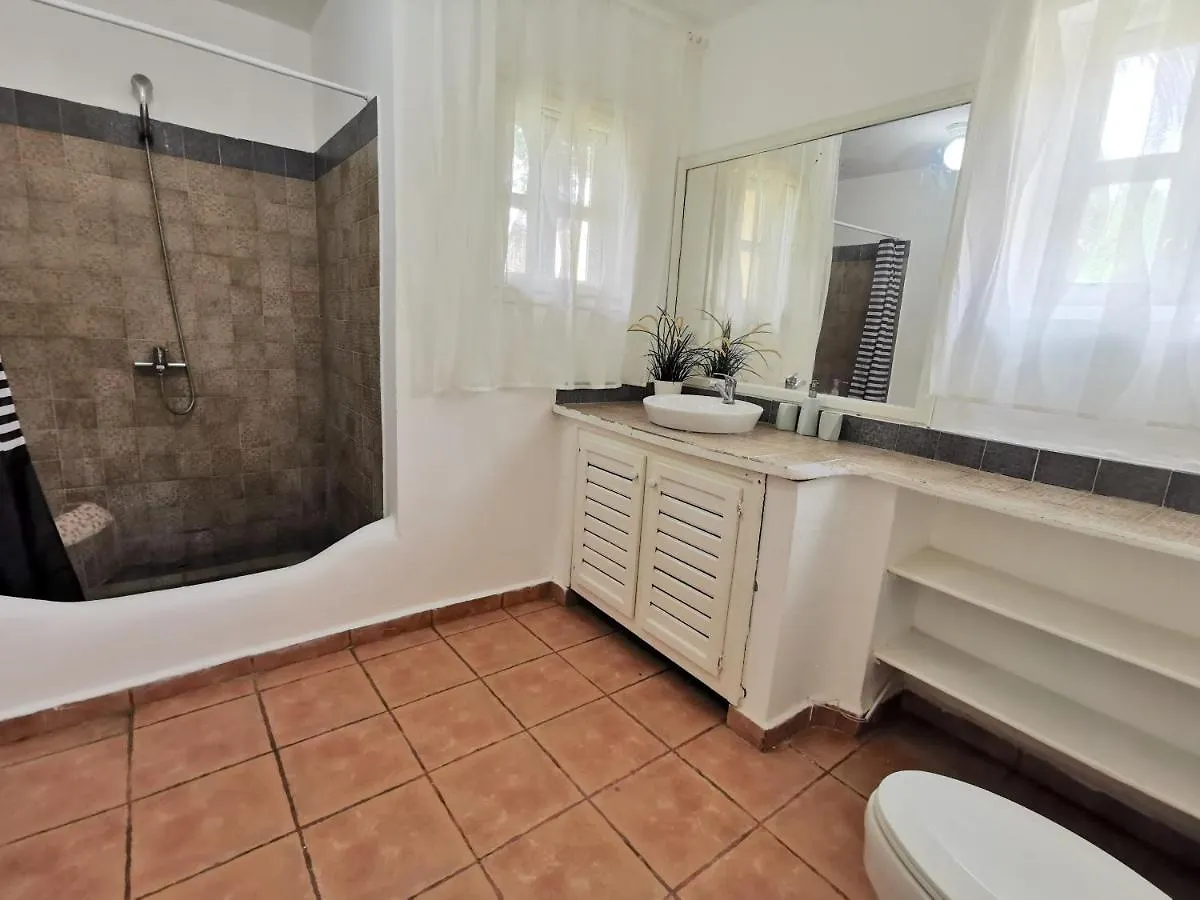 Beach Villa With Bbq & Wifi Access To Swimming Pool - Playa Los Corales Punta Cana Dominikanska republiken