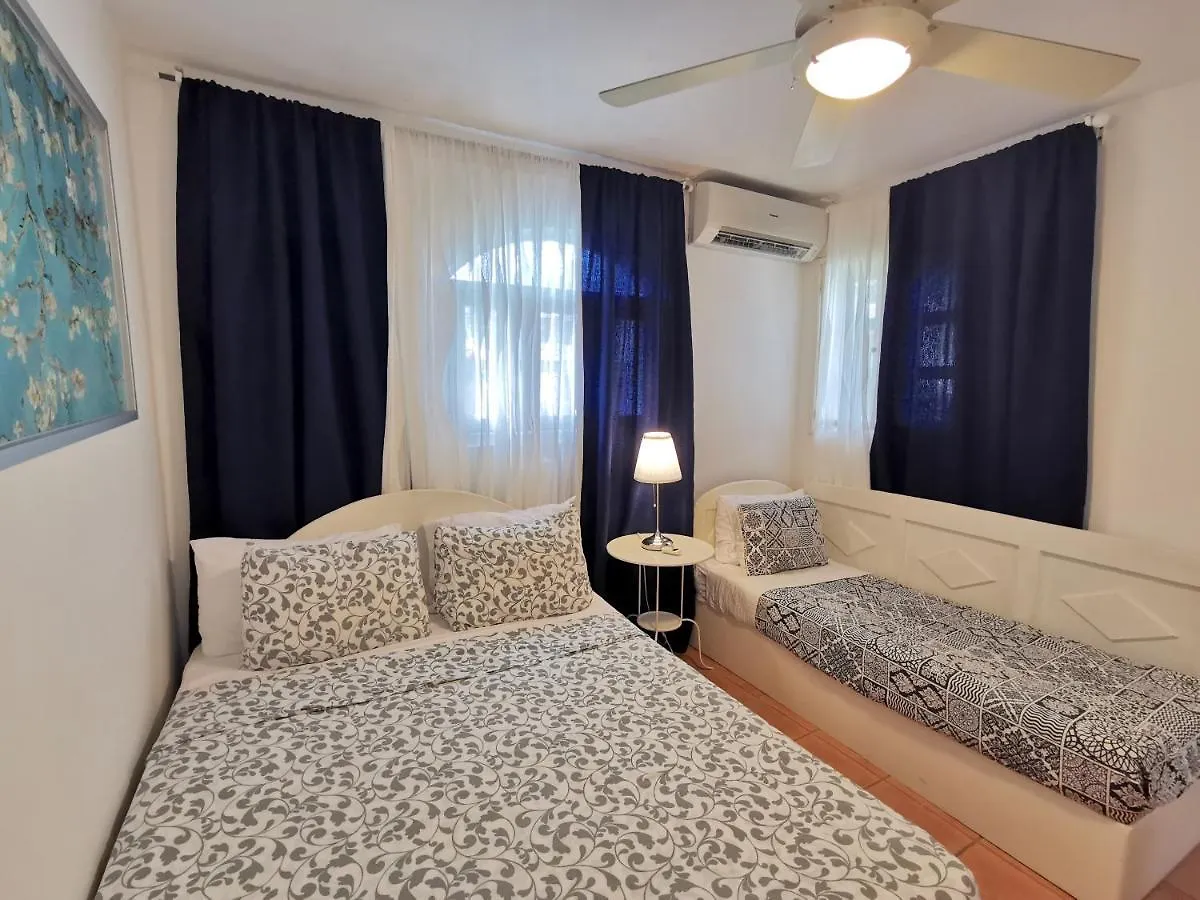 Beach Villa With Bbq & Wifi Access To Swimming Pool - Playa Los Corales Punta Cana Dominikanska republiken