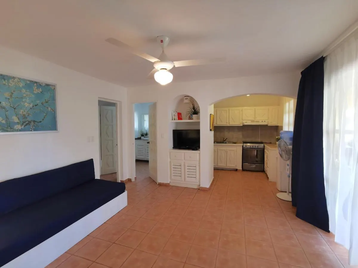 Beach Villa With Bbq & Wifi Access To Swimming Pool - Playa Los Corales Punta Cana